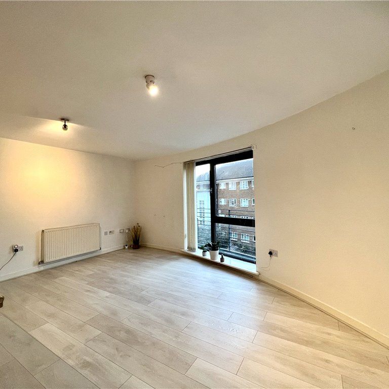 Uxbridge Road, Ealing, W13 8RB - Photo 1