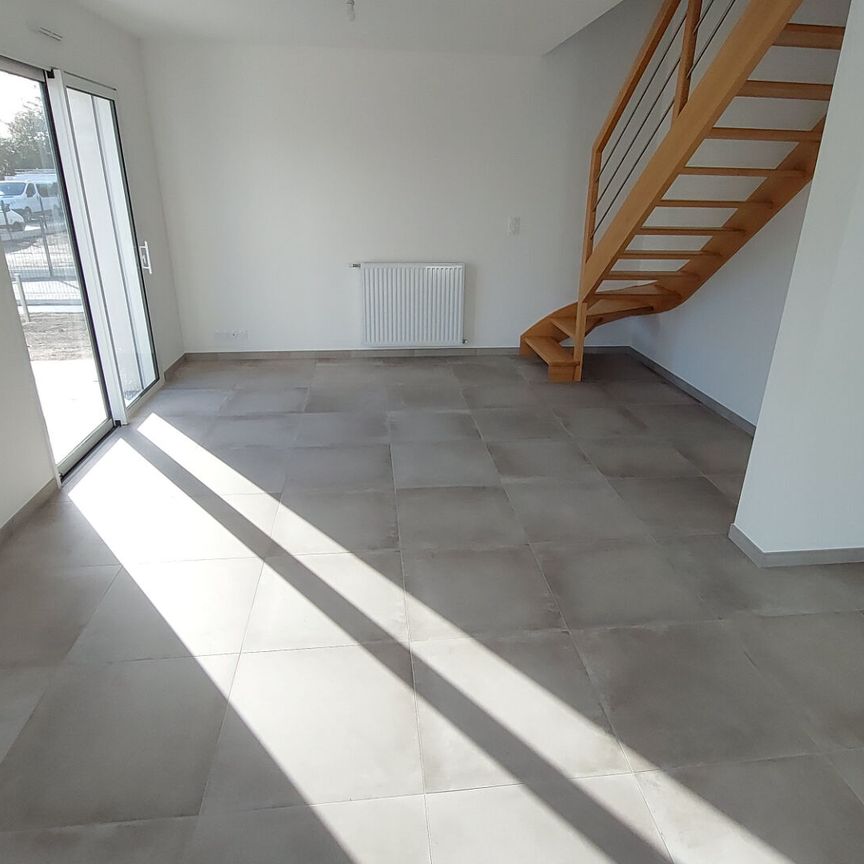 Location Maison 4 pièces 94m² - Photo 1