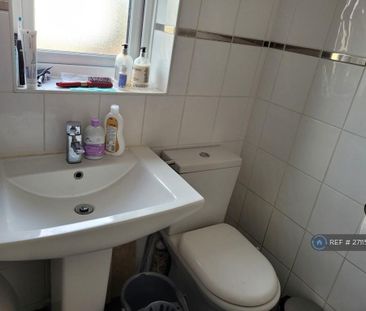 1 bedroom semi-detached house to rent - Photo 5