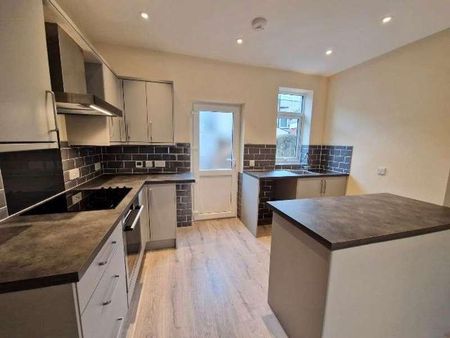 Cragg Street, Barrow-in-furness, LA14 - Photo 4