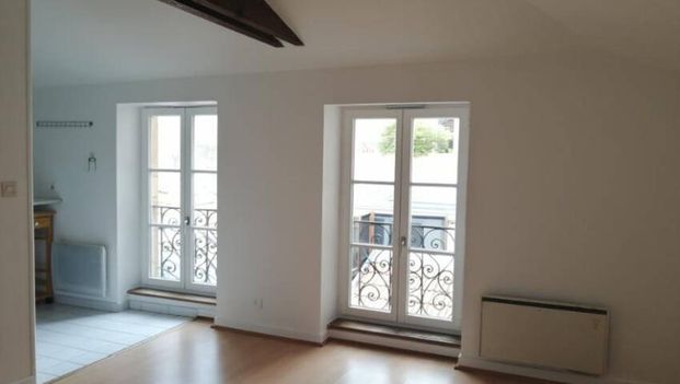 *Studio résidence ancienne - Photo 1