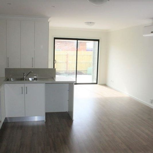 3/12 Elm Grove, Mckinnon - Photo 1