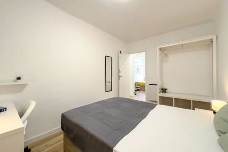 Avinguda Meridiana, Barcelona, Catalonia 08027 - Photo 2