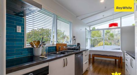 Experience the charm of this home nestled in the tranquil neighborhood of Titirangi. - Photo 4