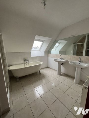 MONTFORT SUR MEU - Maison - 4 chambres - Photo 5