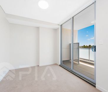 Modern 1 bedroom apartment close to amenities for lease - Photo 1