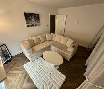 1 Bed Penthouse, Trafalgar St, BN1 - Photo 2