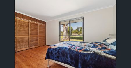 Large Family Home - Photo 3