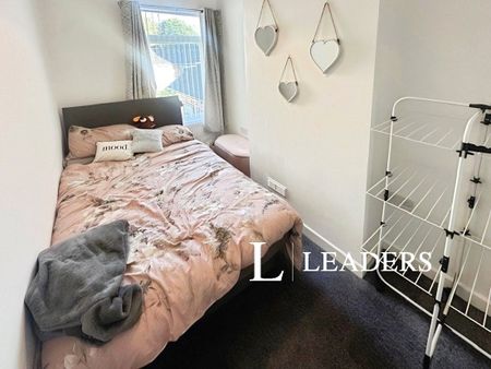 2 bedroom house to rent Lomas Street, Stoke-on-Trent, ST4 - Photo 4