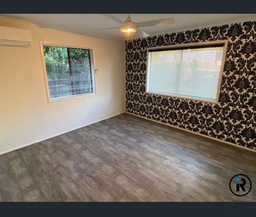 Spacious Family Home - Photo 2