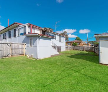 Cottage Home In Central Location - Photo 2