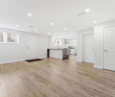 For Lease - 10 Boxwood Road, Toronto, Ontario - Photo 4