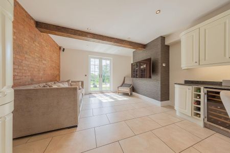 5 bedroom detached house to rent - Photo 5