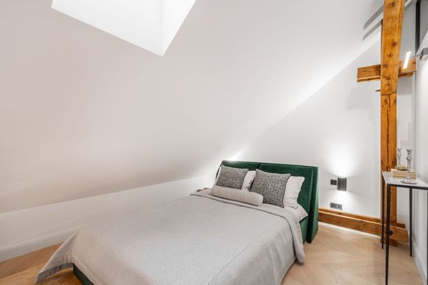 Niepowtarzalny Apartament z poddaszem na Starówce 129.3 m² - Photo 1