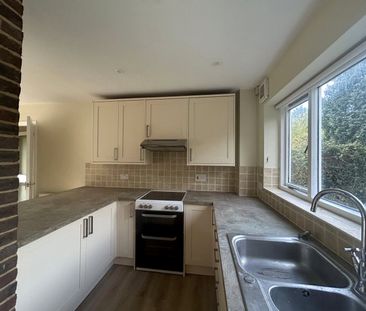 3 bedroom house to rent Orchard Cottages, Bore Place, Bore Place Ro... - Photo 1