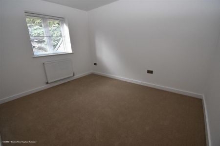 3 bedroom semi-detached house to rent - Photo 3