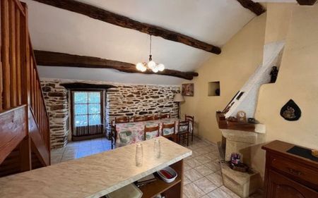 Maison à louer 5 pièces • 111,50 m2 Saint-André-Lachamp - Photo 2