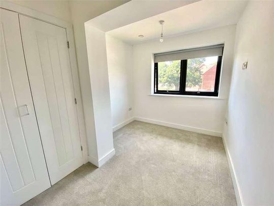 Chataway House, Leach Road, Chard, Somerset, TA20 - Photo 1