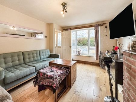 3 bedroom terraced house to rent - Photo 2