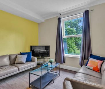 6 bedroom flat to rent - Photo 1