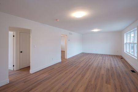 For Lease - 2137 Mount Forest Drive Unit# Upper, Burlington, Ontario - Photo 5