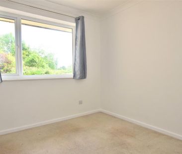 3 bedroom detached house to rent - Photo 4