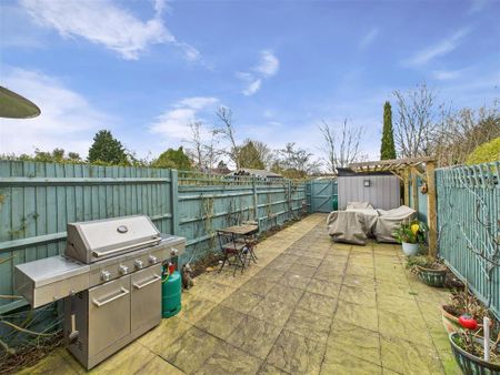 3 bedroom terraced house to rent - Photo 4