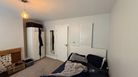 4 bedroom detached house to rent - Photo 5