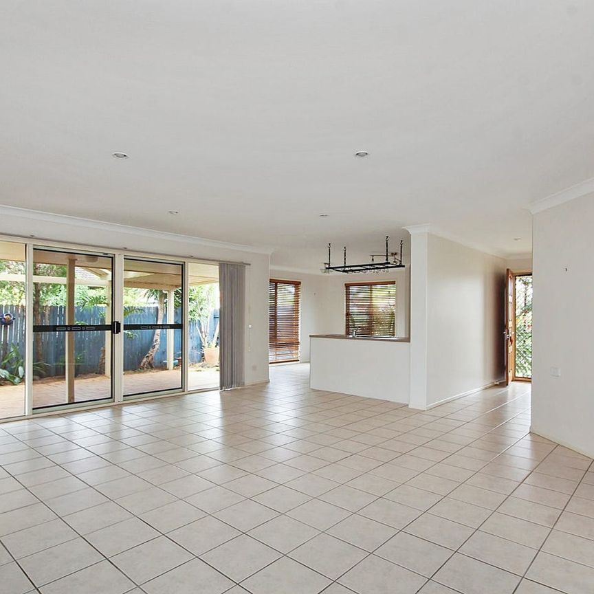 Coastal Comfort & Convenience in Prime Ballina Location - Photo 1