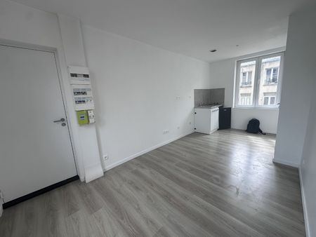 Location Appartement 2 pièces 28m² CAMBRAI 59400 - Photo 3