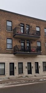 Free Month! 6 1/2 (4 Bdrm) for rent available immediately in Verdun - Photo 4