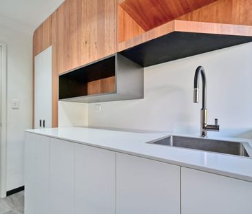 Exceptional Fully Furnished 3 x 2 With Fantastic Outdoors - Short T... - Photo 6