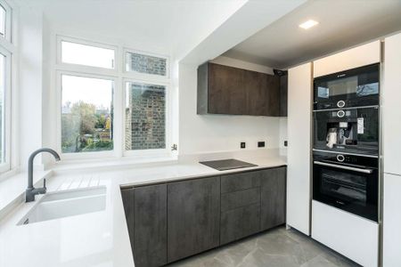 4 bedroom maisonette to rent - Photo 4