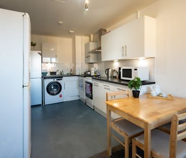 Room in a Shared House, Ashgrove Court, W9 - Photo 1