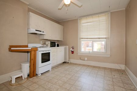 Student Housing - Photo 4