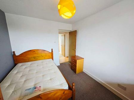 Eccles New Road, Salford, M5 - Photo 5