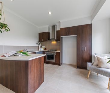 63 Park Orchard Drive, Pakenham VIC 3810 - House For Rent | Domain - Photo 1