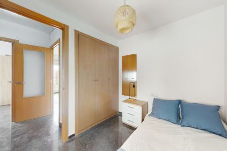 Avinguda del Port, Valencia, Valencian Community 46021 - Photo 4