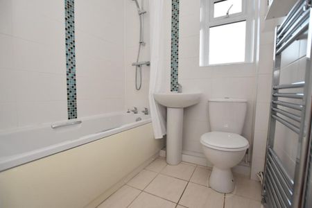 Kingsley Avenue, Grangewood, Chesterfield, S40 2SZ - Photo 5