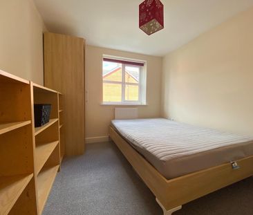 3 bedroom semi-detached house to rent - Photo 5