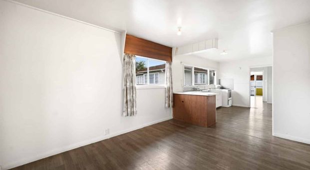 Spacious Four-Bedroom - Photo 1