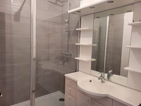 Location Appartement 3 pièces 62m² - Photo 5