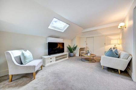 Grand family estate of timeless elegance - Photo 3