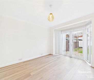 3 bedroom end of terrace house to rent - Photo 1