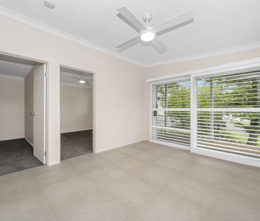 Modern Family Home with Studio - Photo 2