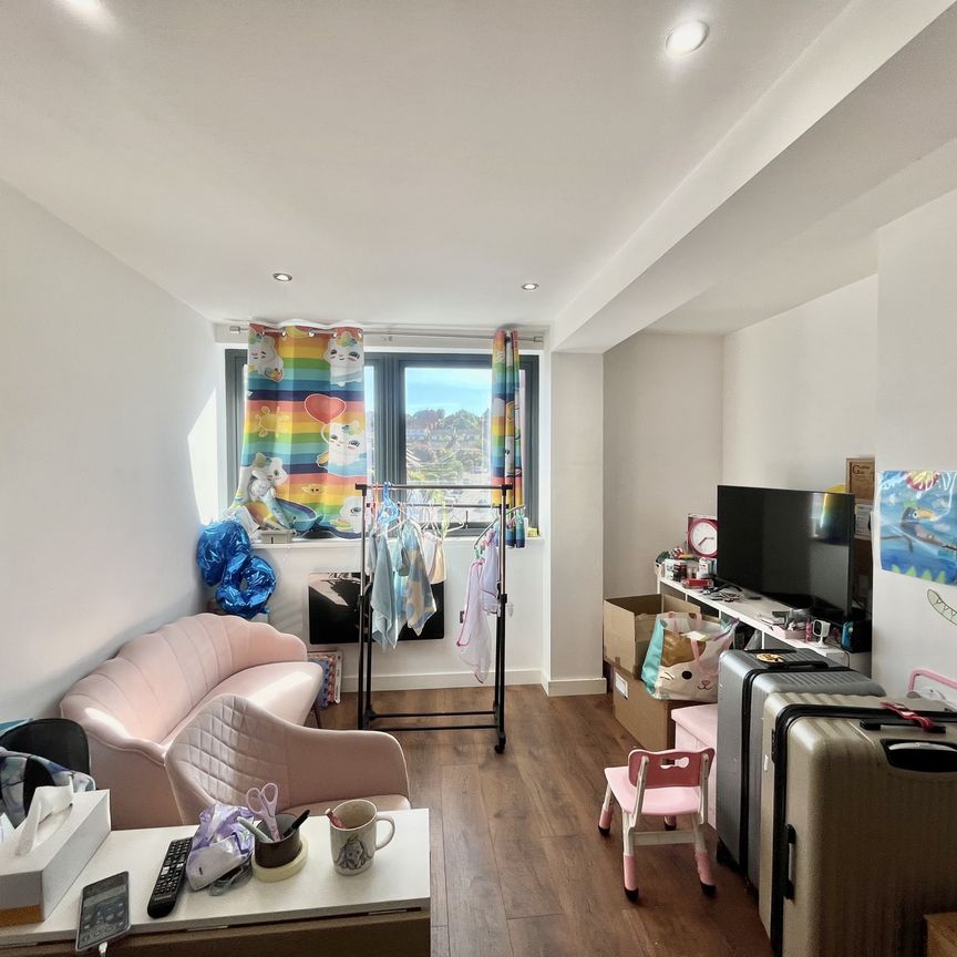 Carlton Square, Nottingham, Carlton - Photo 1