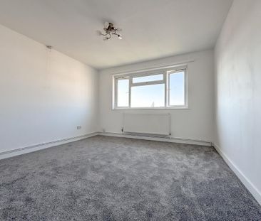 2 bedroom maisonette to rent - Photo 1