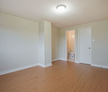 For Lease - 3510 South Millway Drive Unit# 20, Mississauga, Ontario - Photo 5
