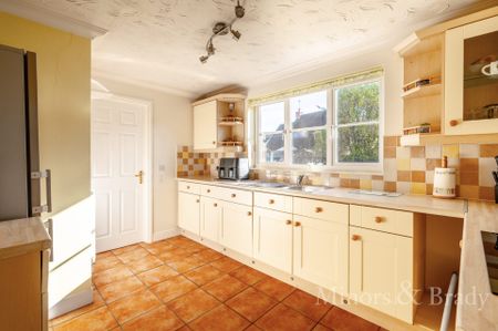 Rodber Way, Lowestoft - Photo 5