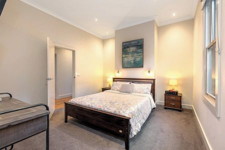 STUNNING PERIOD STYLE HOME IN NEWINGTON - Photo 5